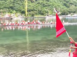Excited fans greet Nuuuli’s Manulele Tausala 