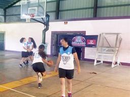 Finesse team warms up