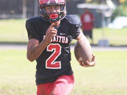 Faga’itua Vikings Fitu Amata breaking loose to open field