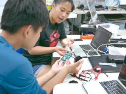 Pacific Horizons students