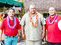 Governor Lemanu with others