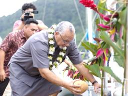 governor christens boat
