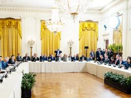 Governor's meet with Biden and Harris