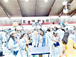 Kanana Fou 2023 grads