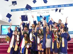 The 2025 Graduating Class of Pacific Horizons School 