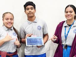 (l-r) Ramona Schuster, Polataia So'olefai and Mulinu'u Momoisea