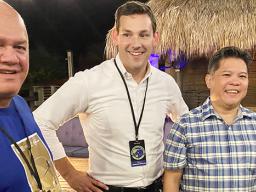 Former independent ASTCA Hawaiiki Cable consultant Maui Sanford with Space X Sr. Vice President Jonathan Hofeller