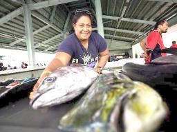 Fololina Avia IN HER SHOP