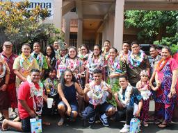 Lauli’i Elementary Schoo 8th grade class outside Samoa News building