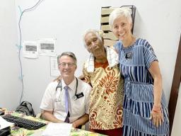 Dr. Eric Carter and nurse Allison Carter with Manu'a patient