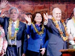President Russell M. Nelson of The Church of Jesus Christ of Latter-day Saints, center, and his wife, Sister Wendy Nelson