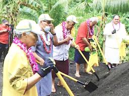 Sen. Fonoti Tafa’ifa Aufata (left), with Gov. Lolo Matalasi Moliga, and other local leaders