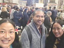 Leung Wai siblings in St Peter's Basilica