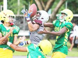 A long pass from Star Lotulelei 
