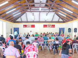 A neeting between people of Safata and government representatives