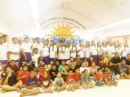 Manu’a High School carolers at Fitiuta Elementary school