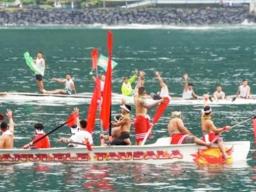 Congratulating the Manulele Tausala