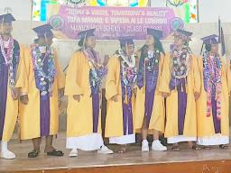 8 of the 2020 Manu'a High School graduates