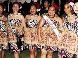 Reigning Miss Moso’oi Nellie Mercy Tuigamala and the 5 contestants