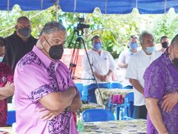 Motusa and Vesi at Tanya's funeral