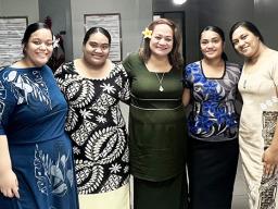 Myralynn Lutu, Keelokelani White, Kay Lutu, and Grape Telefoni with Lisa Tuato'o