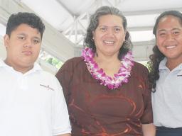 Leota Wanda Alofa, with her children Georgina and Fitzgerald