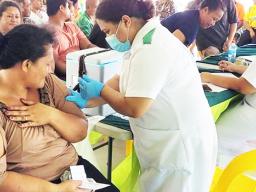 People getting vaccinated in Samoa during a vaccination drive