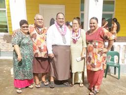 Pastor Kenneth Lelei Fuliese Maisa (middle) with wife Linda and family members