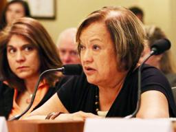 Kitty Simonds testifing