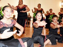 SoCal Samoan Community young siva dancers