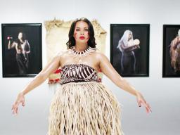 Frankie Adams starring in Teine Sā