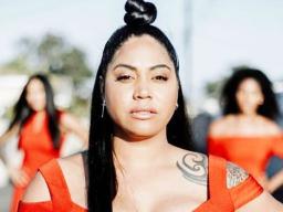 American Samoa singer Tenelle 