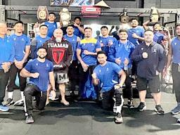 Manu Samoa 7s with Samoan boxing legend, David Tua