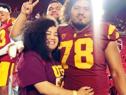 USC defensive lineman Jay Tufele