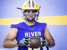  Tyrehl Vaivao, a senior at Columbia River