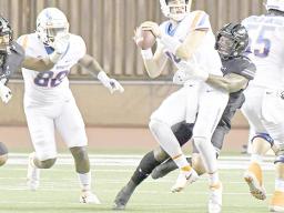 Jeremiah Pritchard brings down Boise State quarterback
