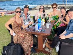 United Airline passengers in Am Samoa