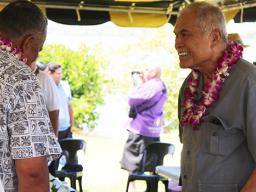  Utu Abe Malae (right), talking with Lt. Gov. Lemanu Peleti Mauga 