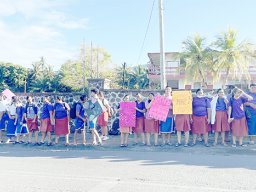 FMHS wave in front of school
