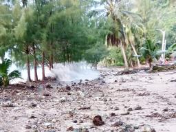 Strong waves at Faleasao shoreline