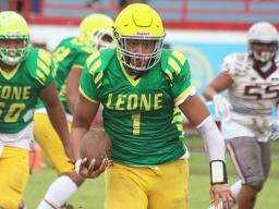 Irvinson Ta’ase storming to the end zone