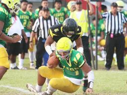 Leone Lions quarterback Irvinson Ta’ase i