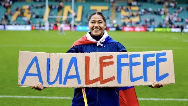 A proud Manusina player 