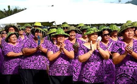 Sui o le Ofisa o Alamanuia ma Auaunaga Lautele i le atunu’u, i le taimi o le latou savali i le fa’amanatuina o le aso o tagata faigaluega i le atunu’u i le amataga o le masina lenei.  [ata AF]