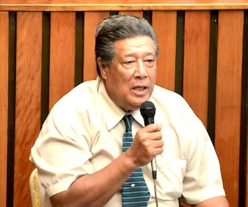 Le sui o le Ofisa o Mataupu Tau Samoa, le afioga ia Vui i le taimi na molimau ai i luma o le maota o sui i le taeao nei.  [ata AF]