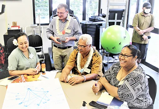 Dr. Peter Hovmand and workshop participants
