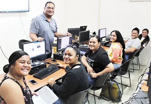 ASCC computer students and instructor