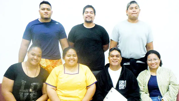Kuki Tuiasosopo (front, 2nd right) and members of his Drama Workshop (DRA 150) class