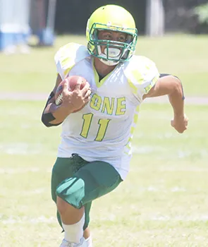 Ben Tikeri of Leone returning this kick off 