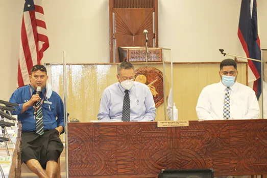 Wallon Young (middle) and two other ASPA representatives